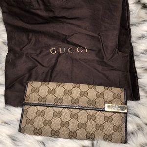 Gucci wallet